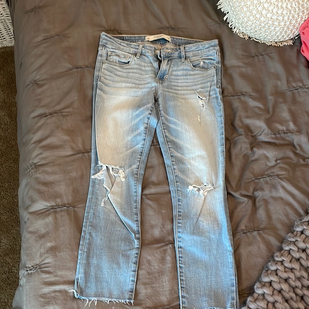 A&F light wash distressed cropped jeans